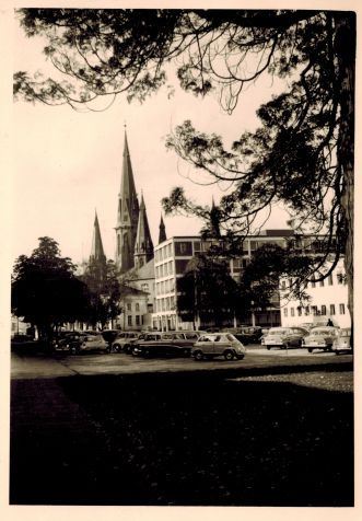 Blick vom Schlossplatz auf Lambertikirche, 1961. © Stadtmuseum Oldenburg/Günter Müller