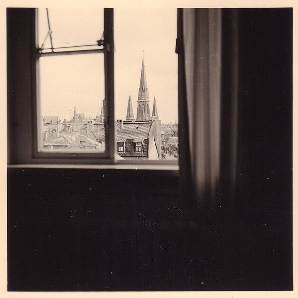 Blick aus dem Fenster des Theaterwall Nr. 32 auf die Lambertikirche, 1957, © Stadtmuseum Oldenburg / NL Deeken