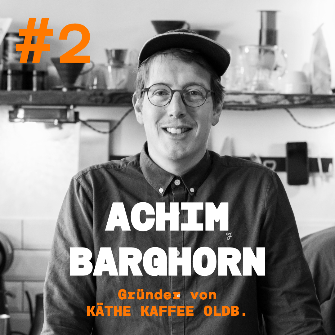 Titelbild mit Gründer von Käthe Kaffee Oldenburg Achim Barghorn, schwarzweiß, © Stadtmuseum Oldenburg