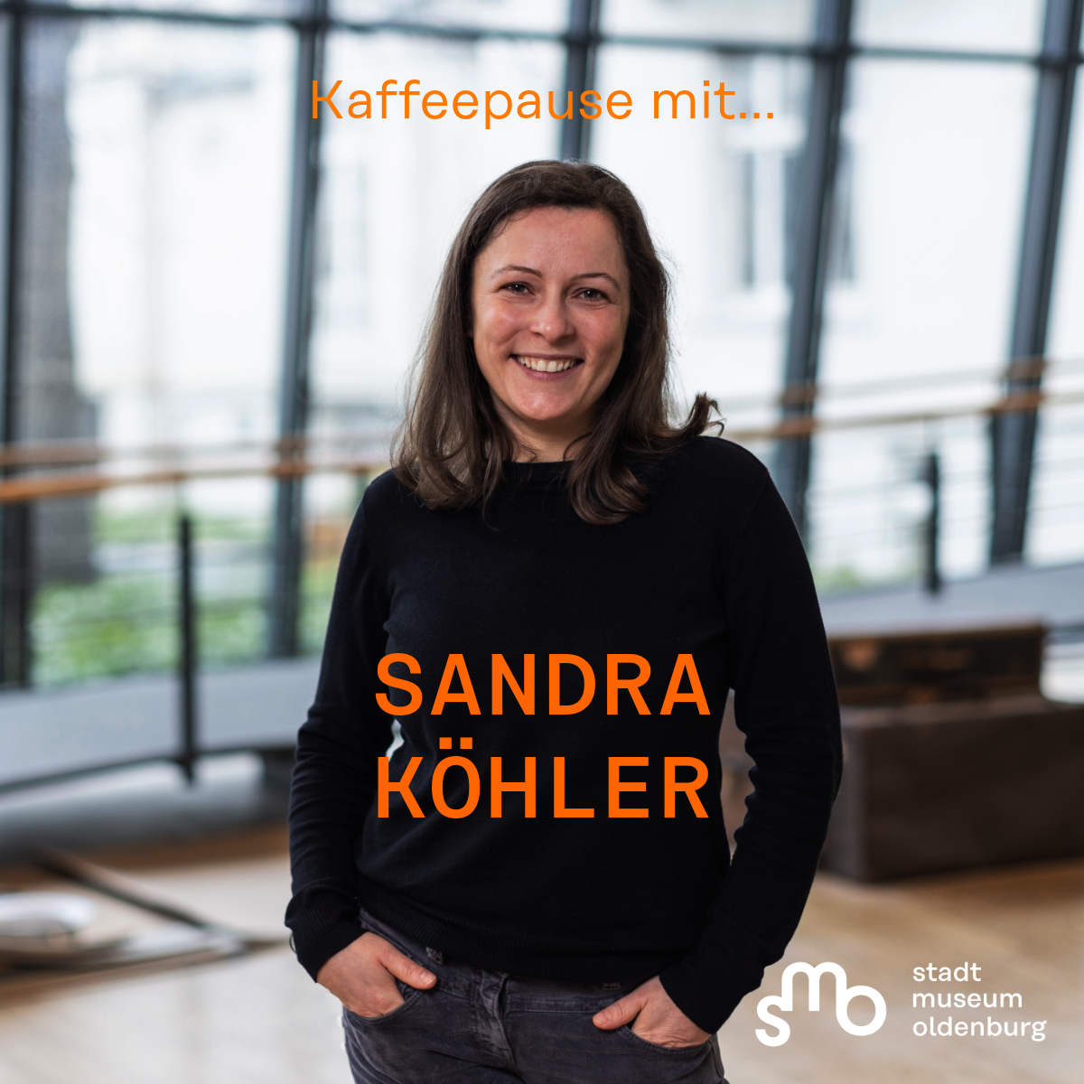 Titelbild mit Projektleitung Sandra Köhler, SMO-Logo unten rechts, © Stadtmuseum Oldenburg