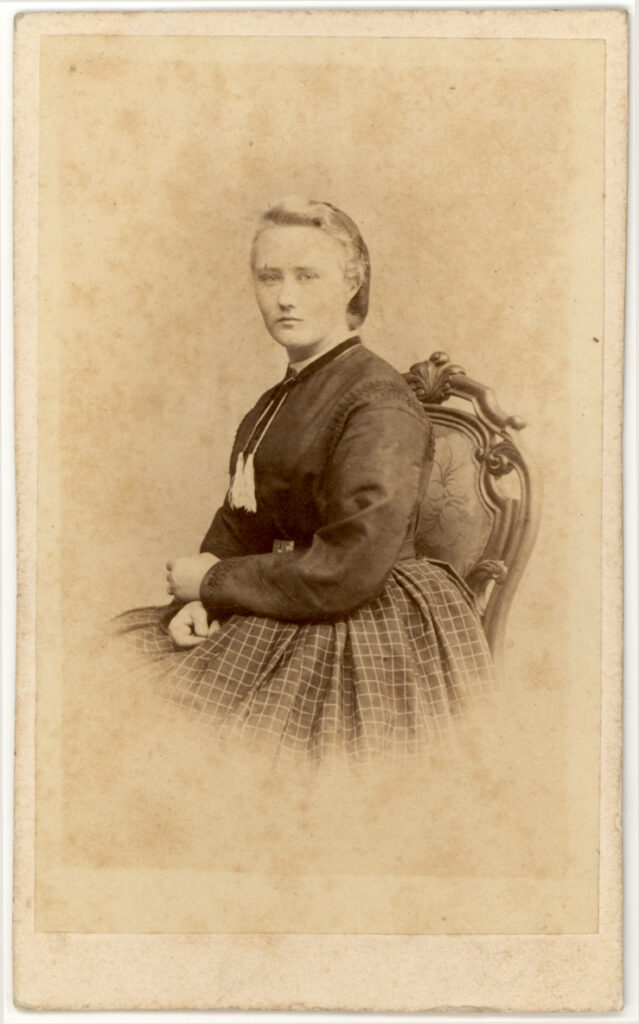 Bild von Helene Lange um 1865.