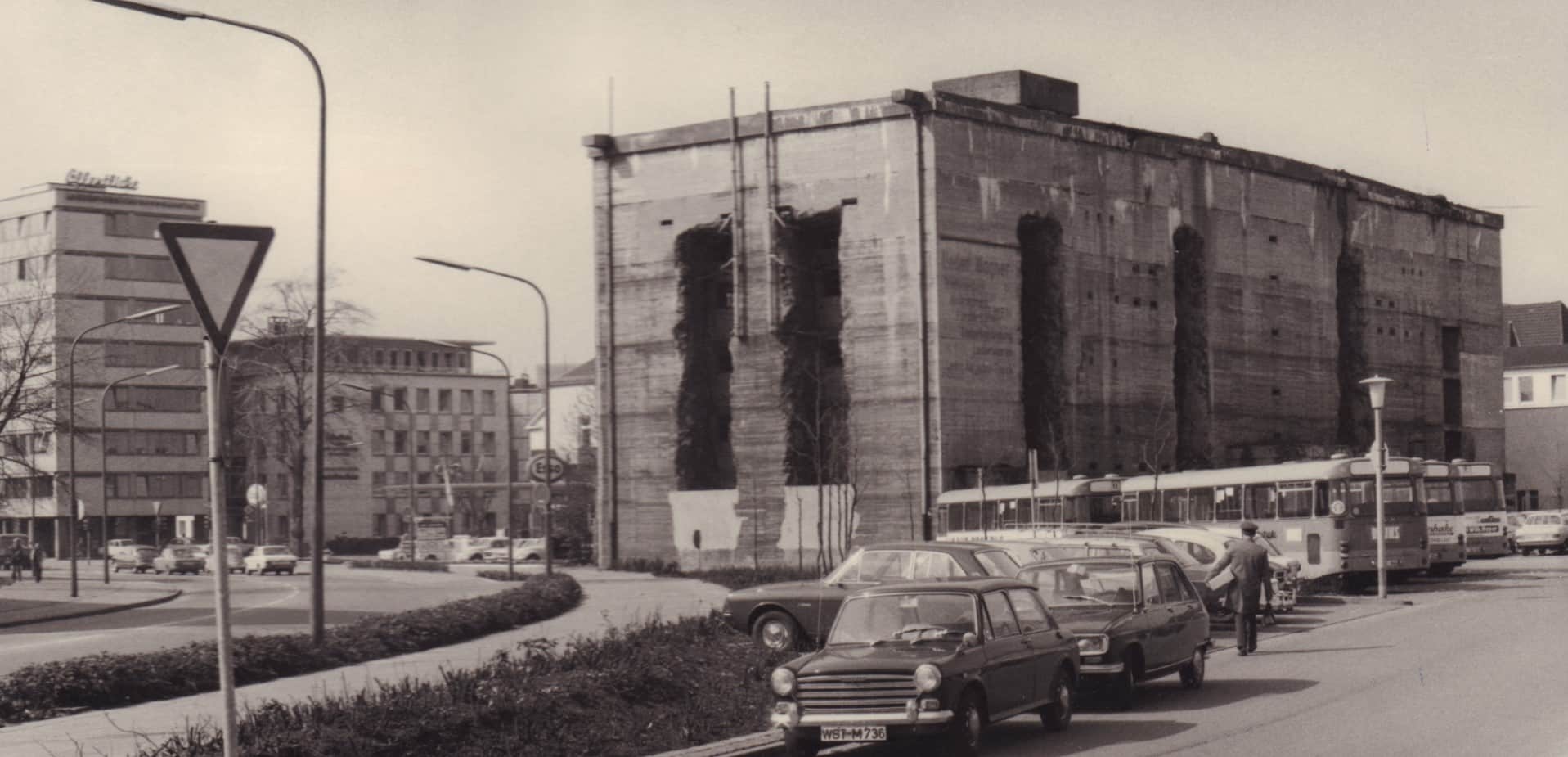Abb8 BunkerMoslestraßeEcke Bundesbahnweg 1973 Bunker Moslestraße/Ecke Bundesbahnweg, 1973.