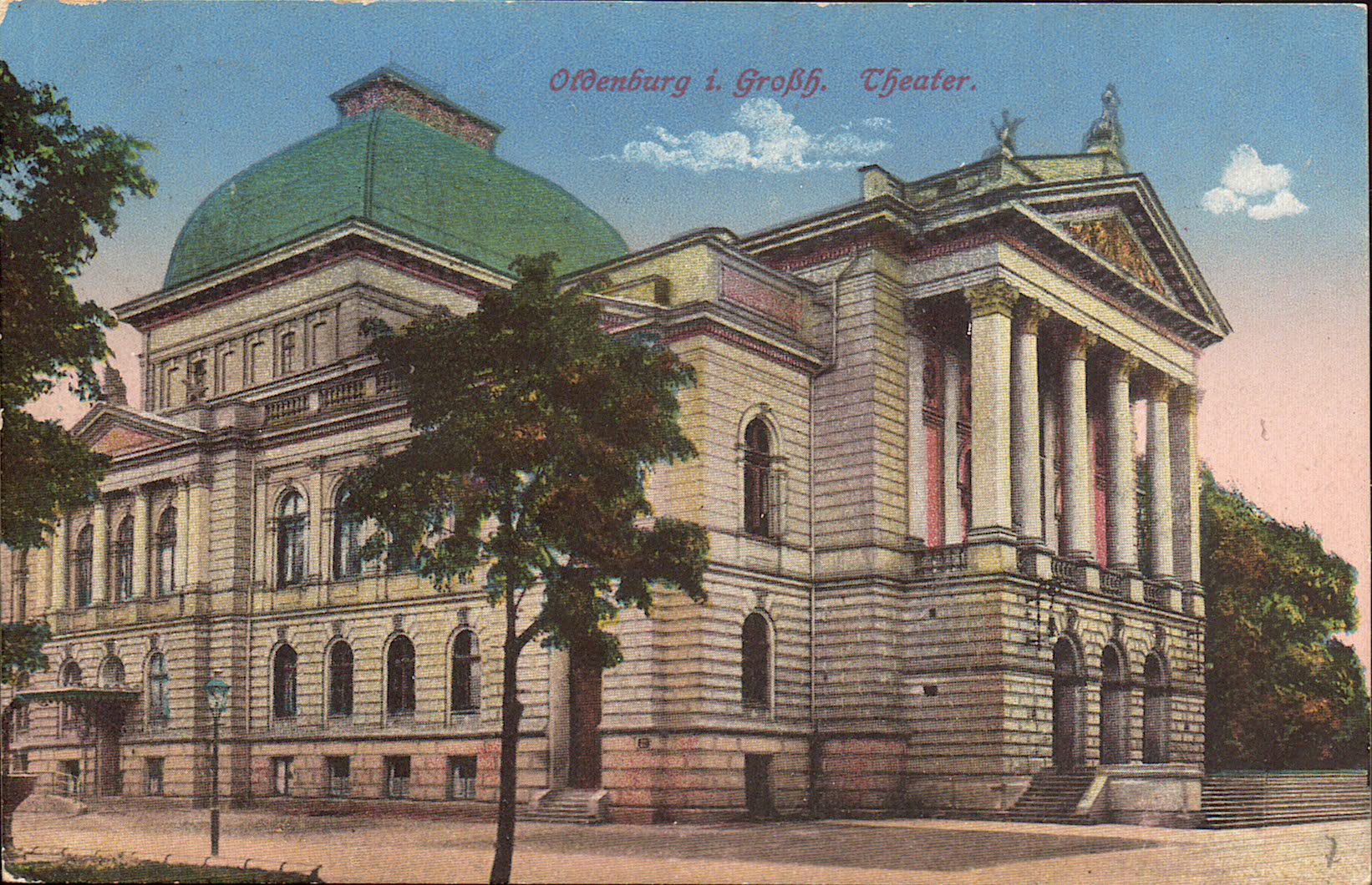 Abb. 10 PK14388 Sammlung Ernstsen Theater 1917 Das wieder aufgebaute neue Theater mit seiner prägenden Kuppel, 1917.