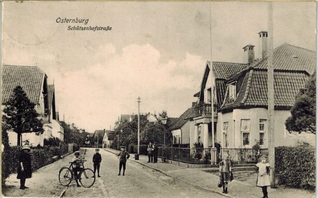 Abb. 3 PK11999 Grußkarte Schützenhofstraße 1915 Die Schützenhofstraße im Jahr 1915.